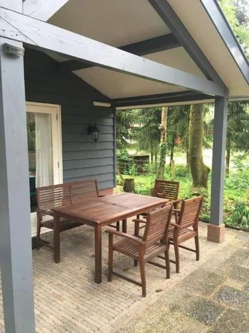 Heerlijk Huis In Een Prachtige Bosrijke Omgeving. Путен Екстериор снимка